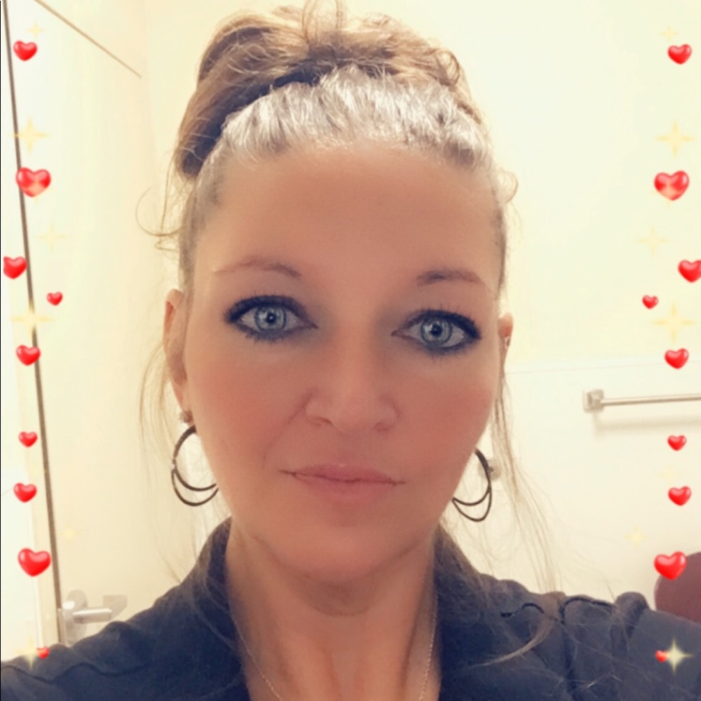 Meet your Posher, Tabitha